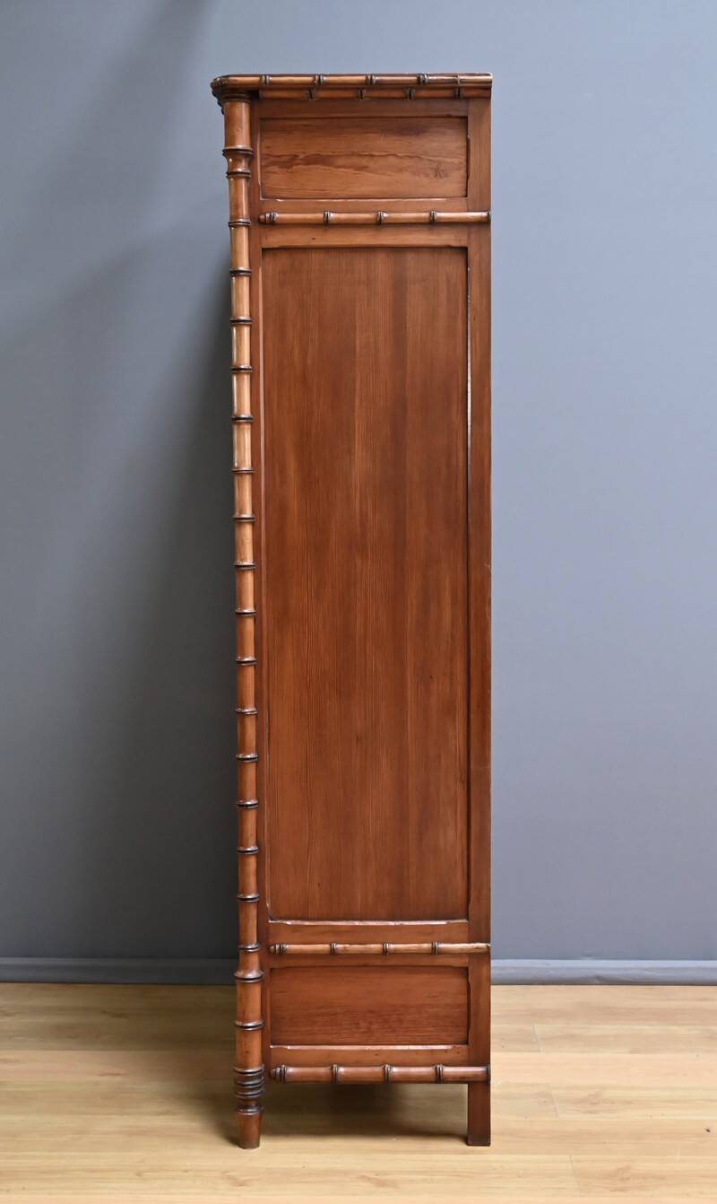 Armoire à Glace en Pitchpin esprit Bambou, Art Nouveau – Début XXème