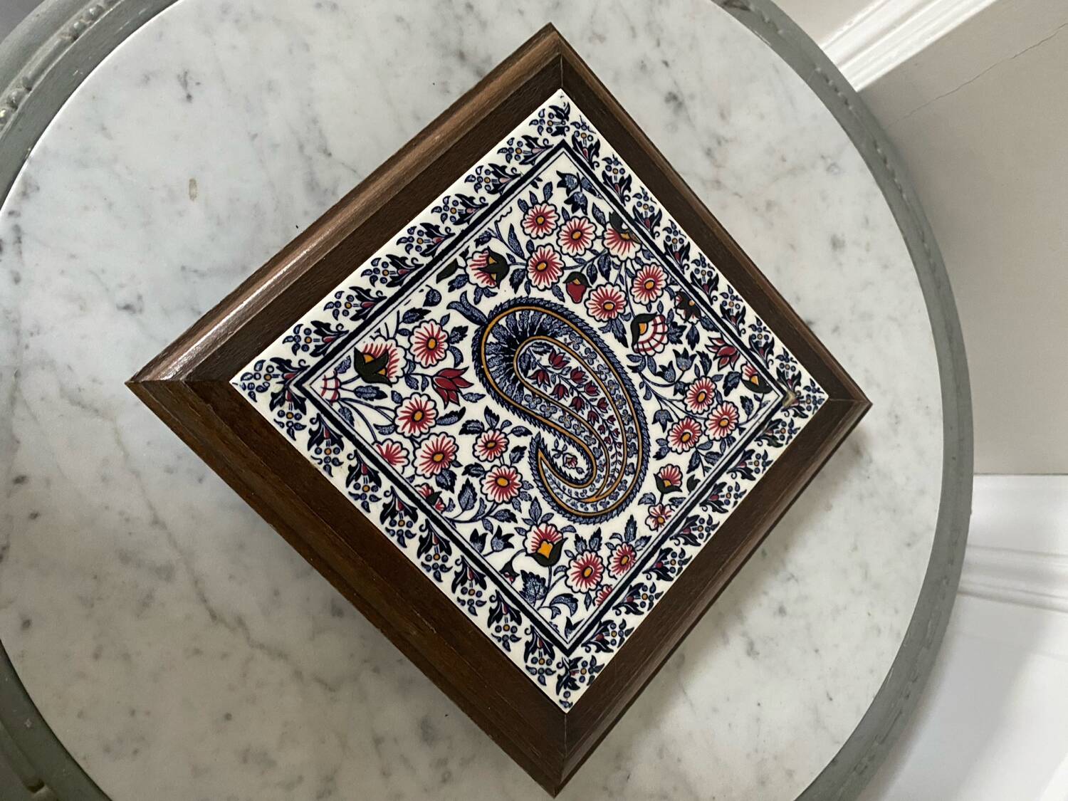 Gien cashmere trivet
