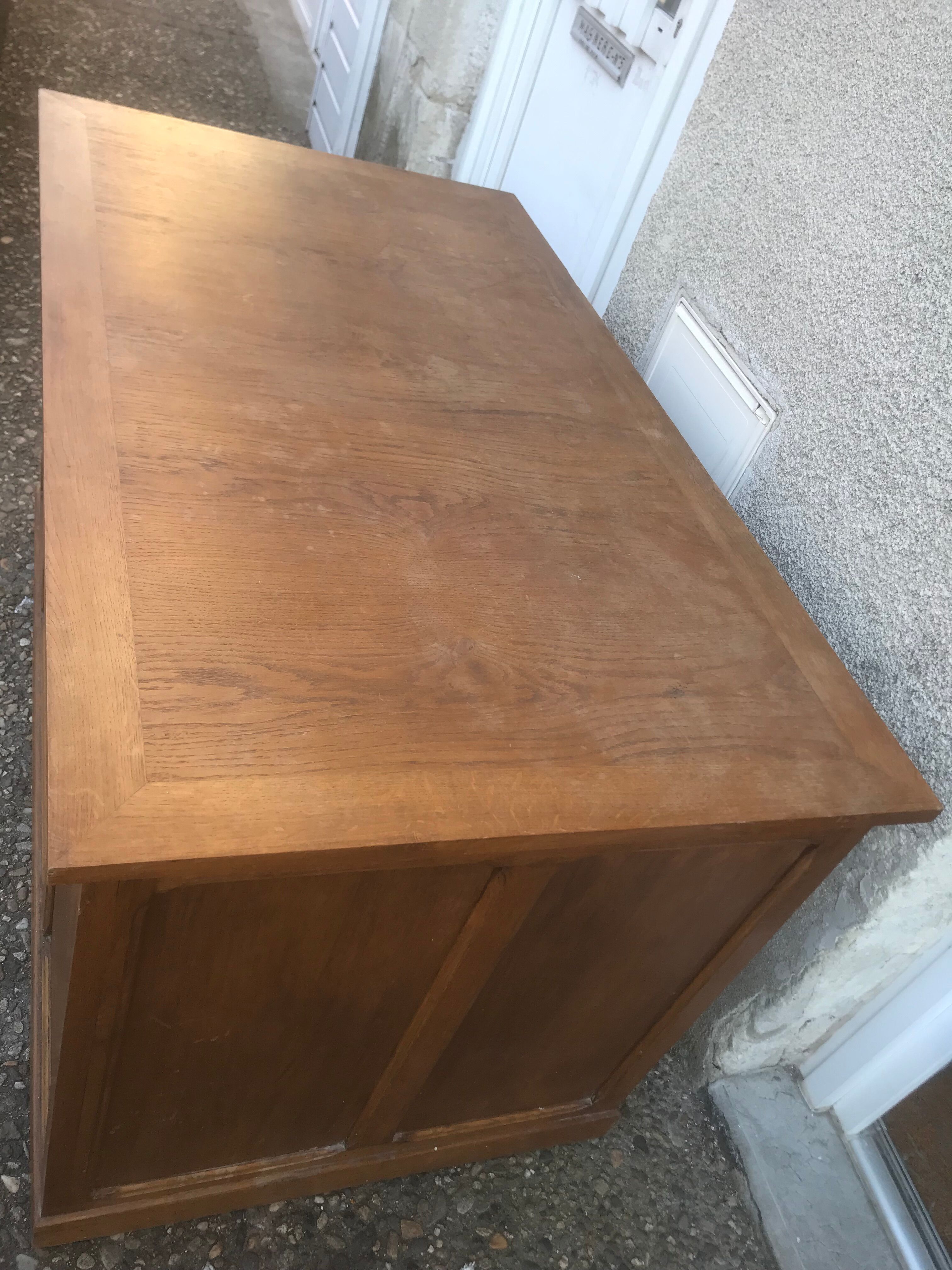 Bureau à caissons en chêne clair