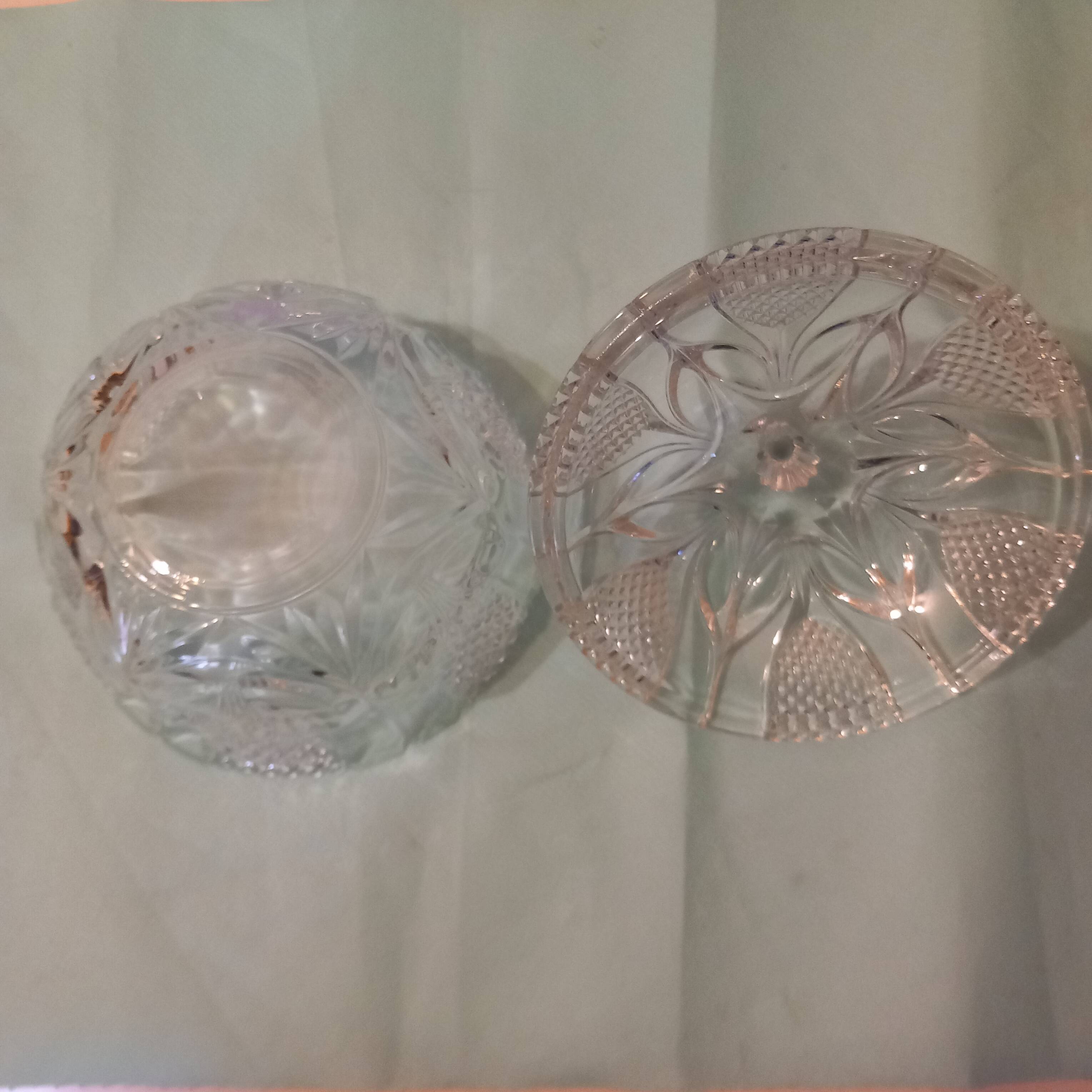 Bonbonniere, sugar bowl or bezel Luminarc