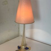 Set of 2 vintage romantic Venetian Italian table lamps in Murano glass.