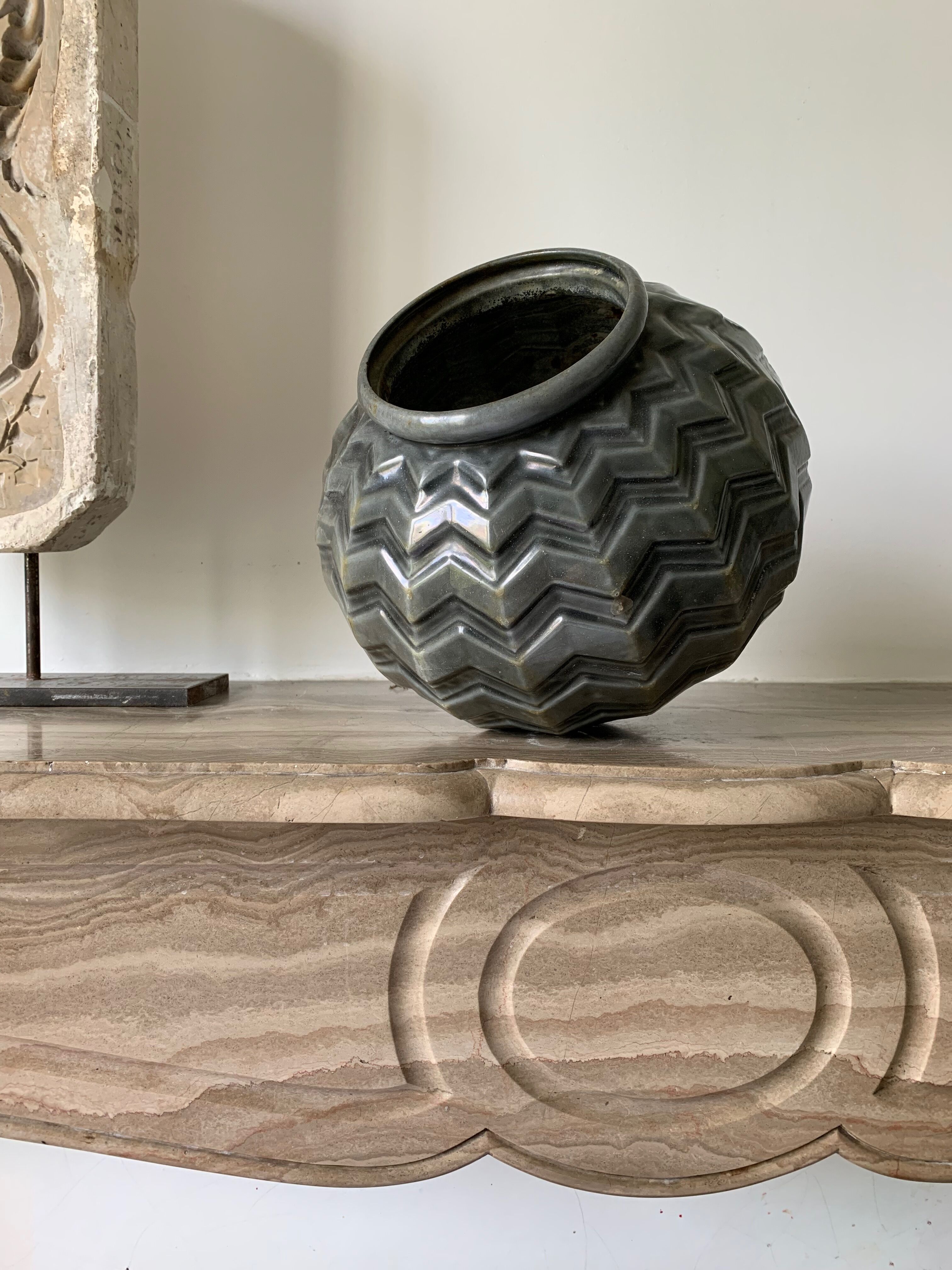 Vase grey ball cast iron emmaille pattern triangle art deco