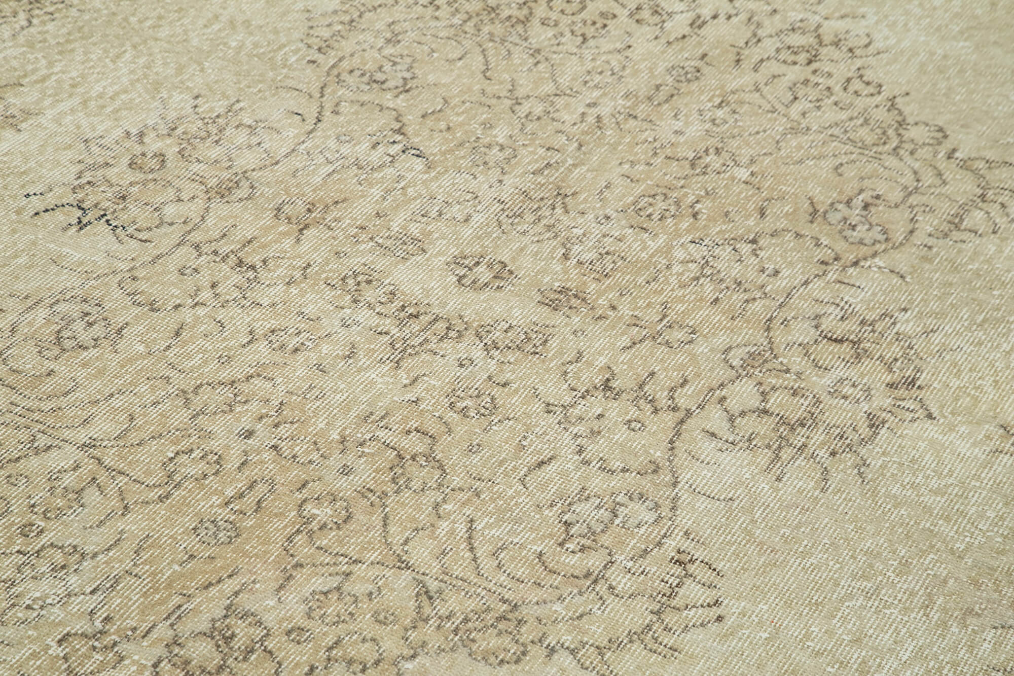 Hand-knotted rustic turkish beige rug 198 cm x 307 cm