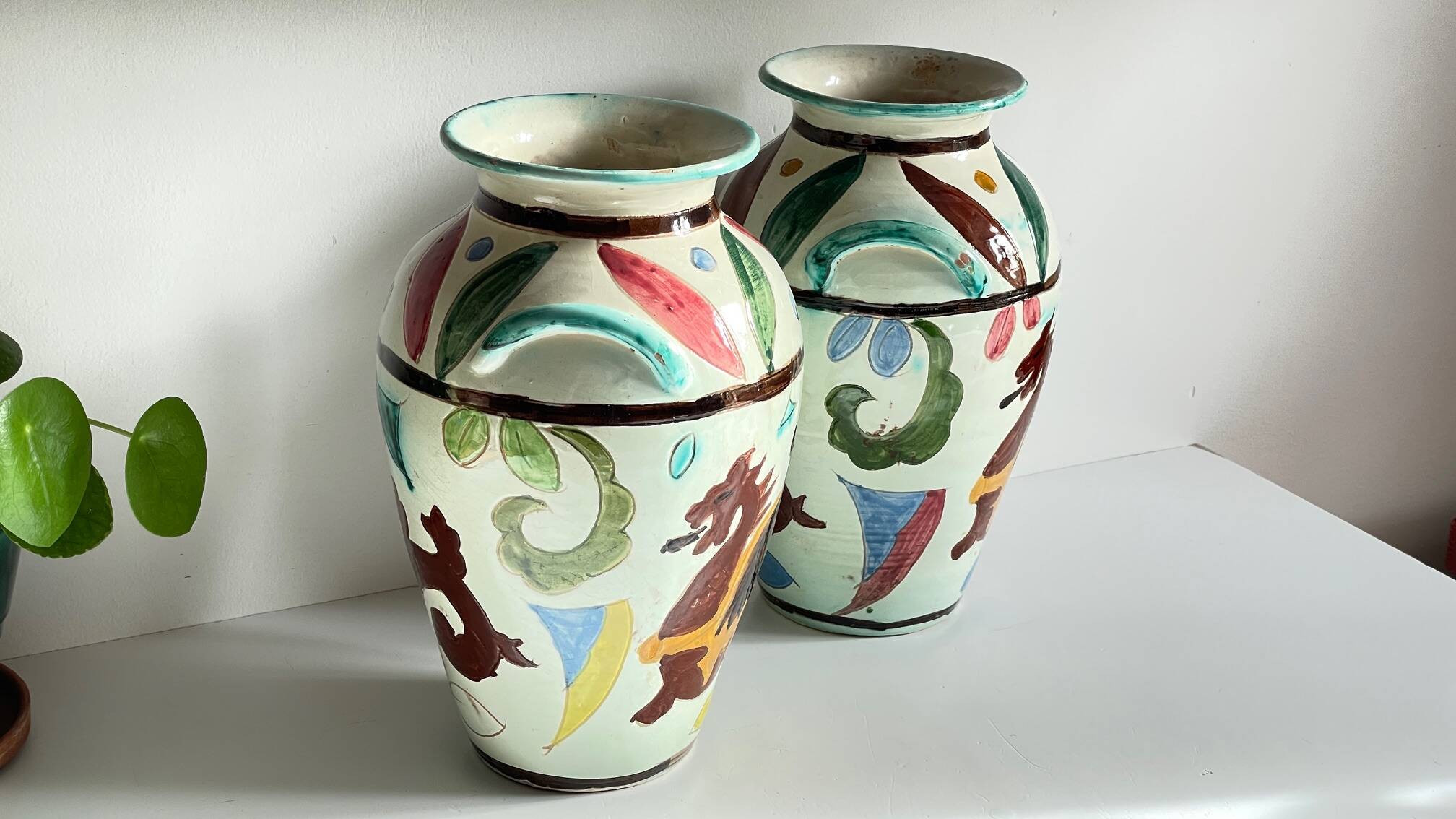 Vases vintage italy motif dragon