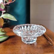 Bougeoir en verre rond ciselé