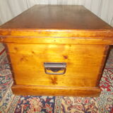 Pitchpin trunk