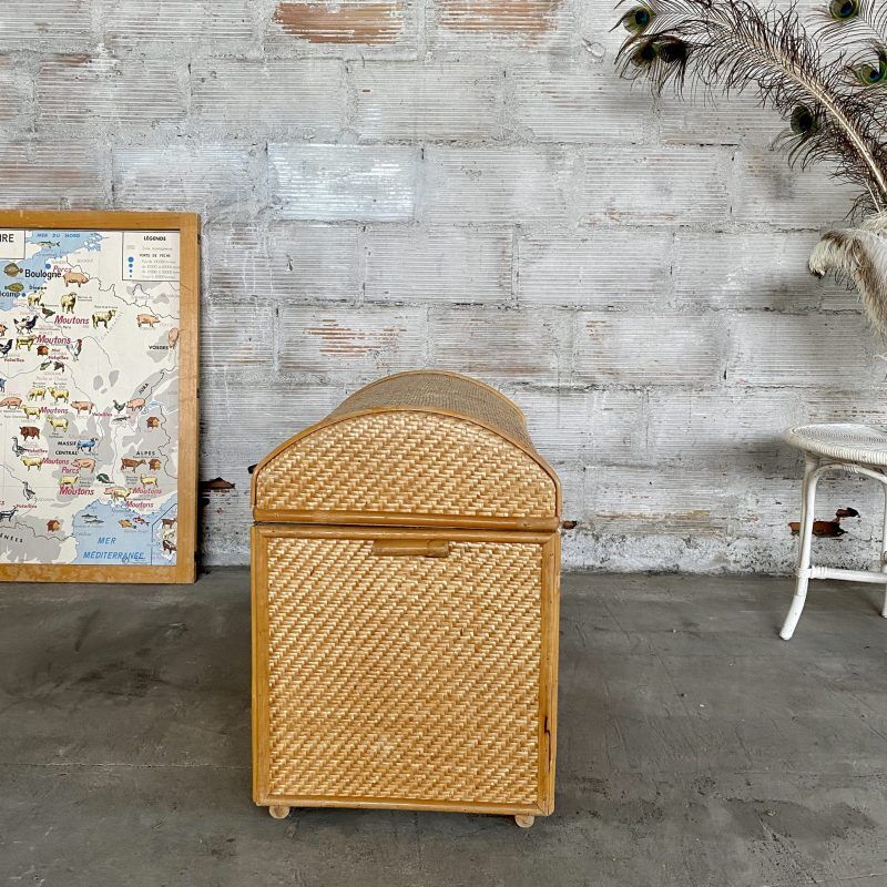 Malle in rattan