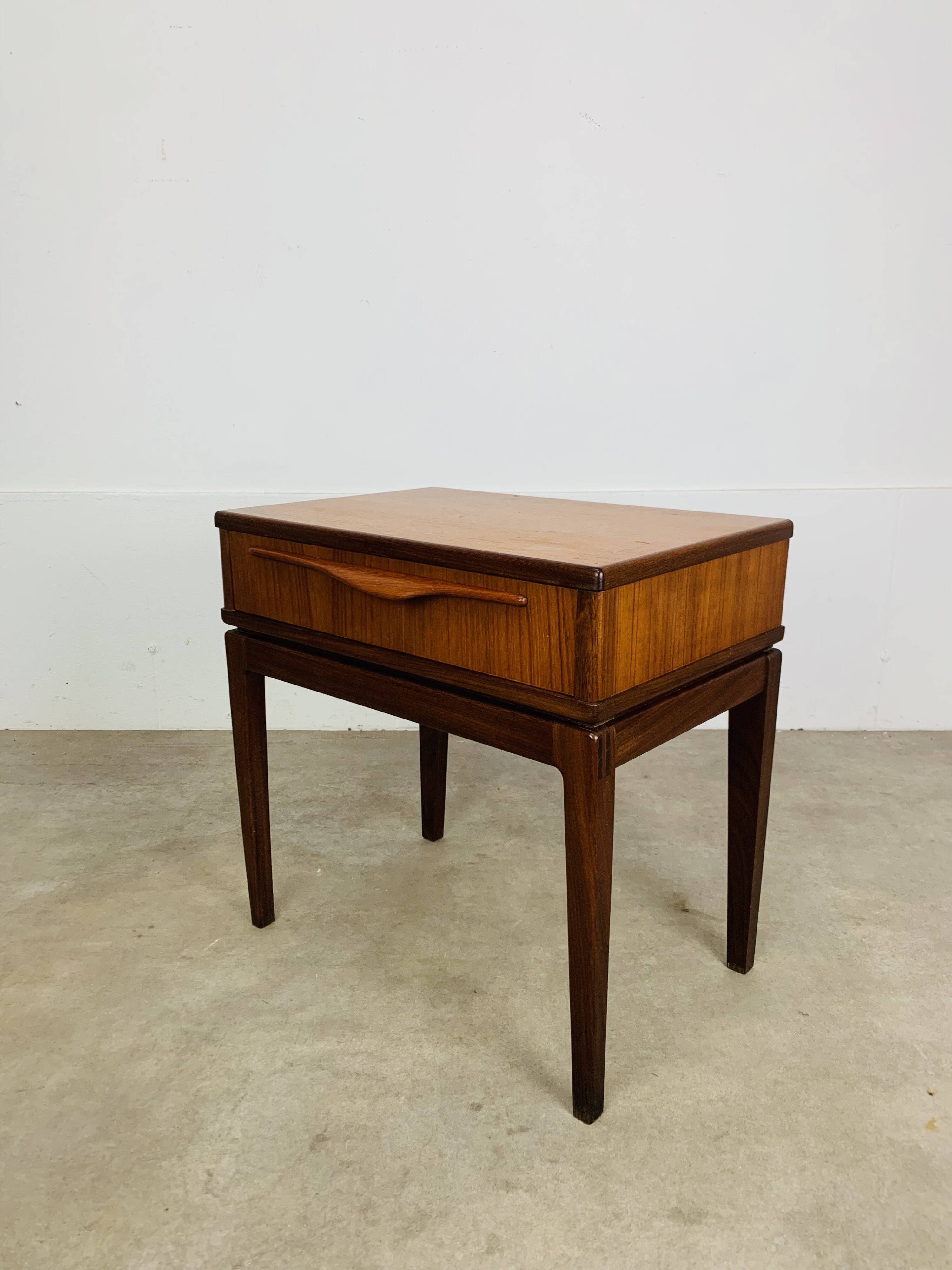 Chevet scandinave en teck, années 60