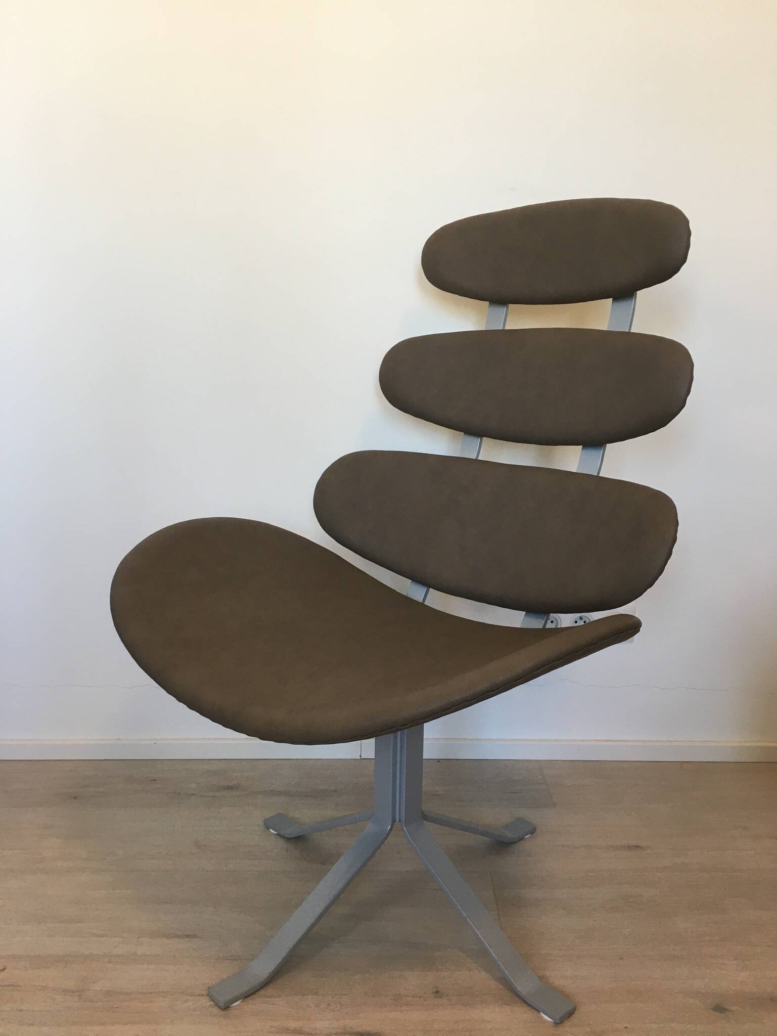 Corona Lounge Chair by Poul M. Volter, Model EJ 5, 1970