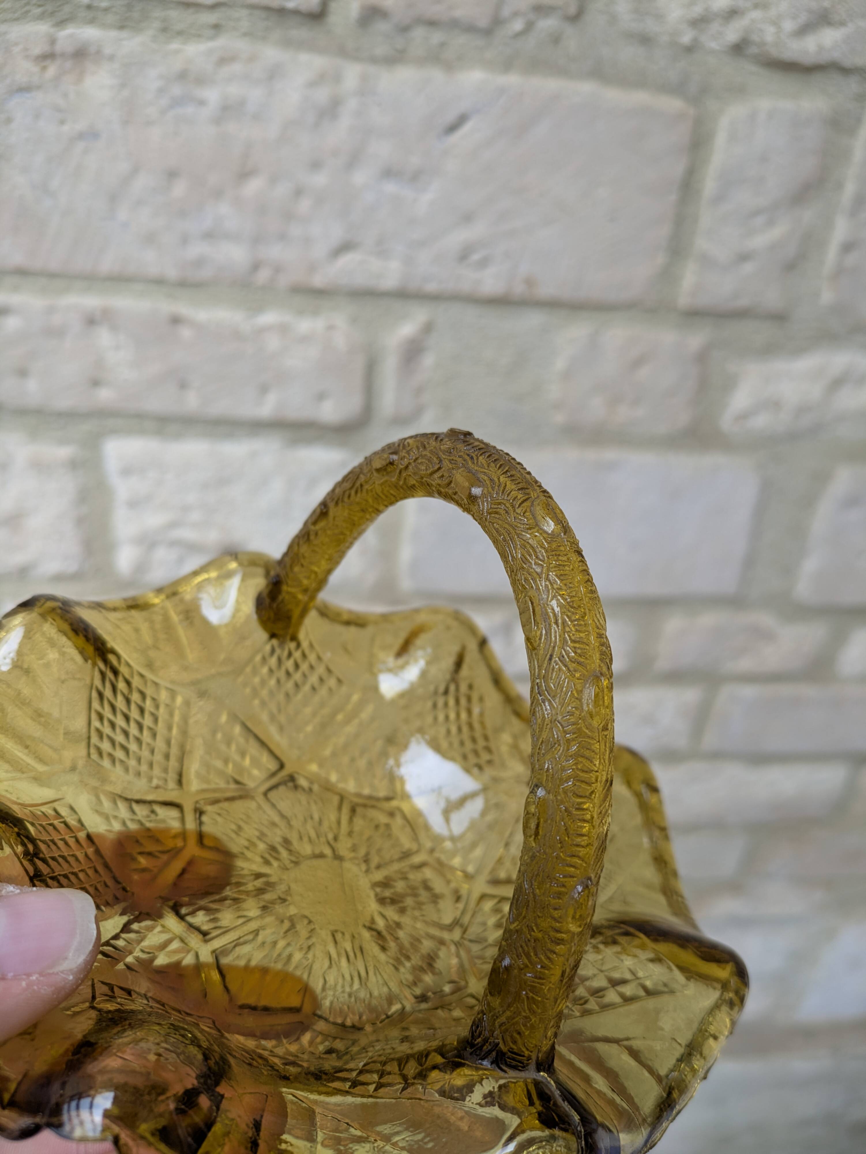 Small amber yellow glass pocket basket Portieux France