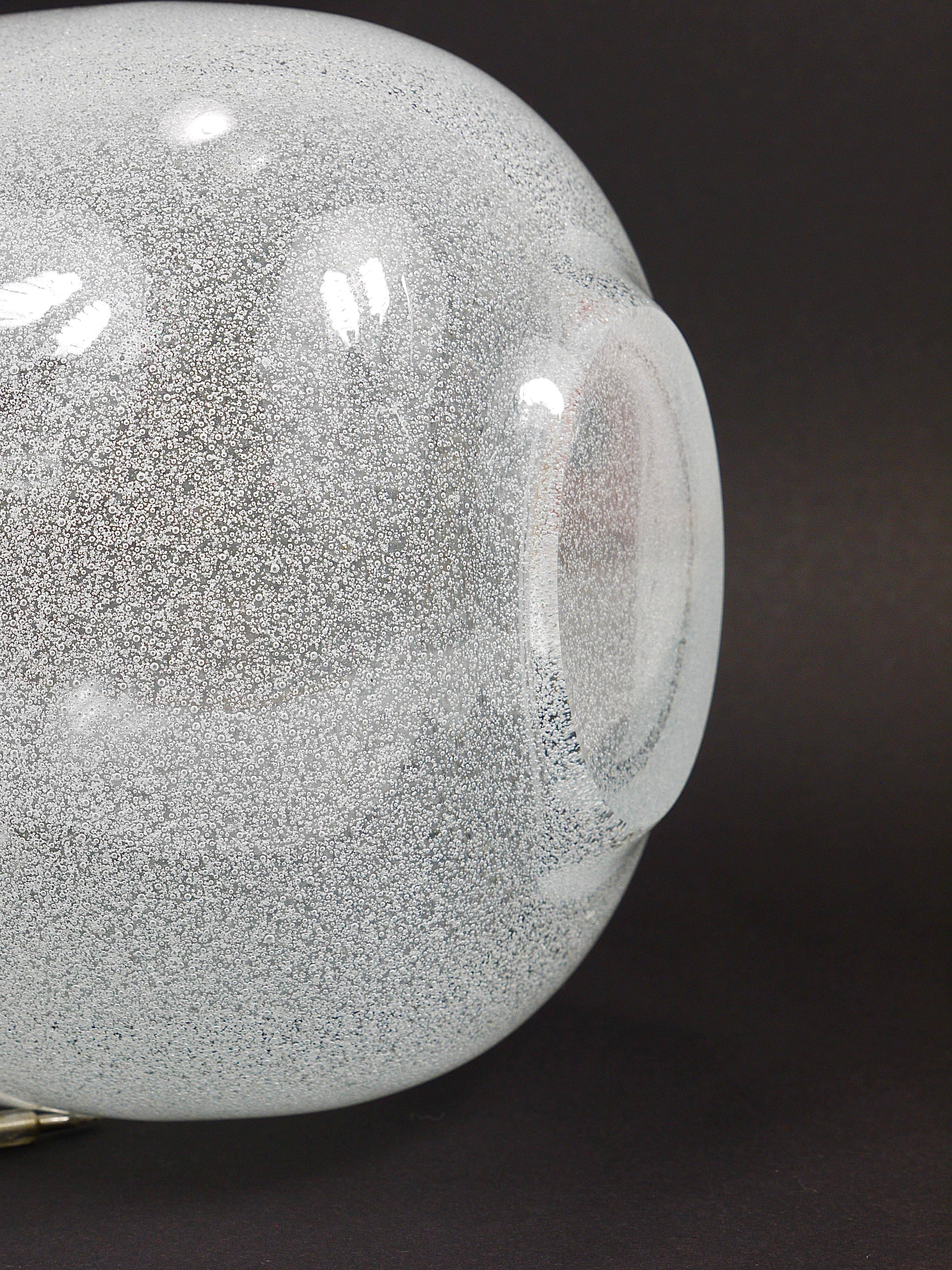 Seguso Vetri d’Arte Pulegoso vase with bubbles and handles, Murano, Italy 1950s