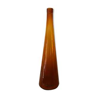 Vase conique en verre ambré