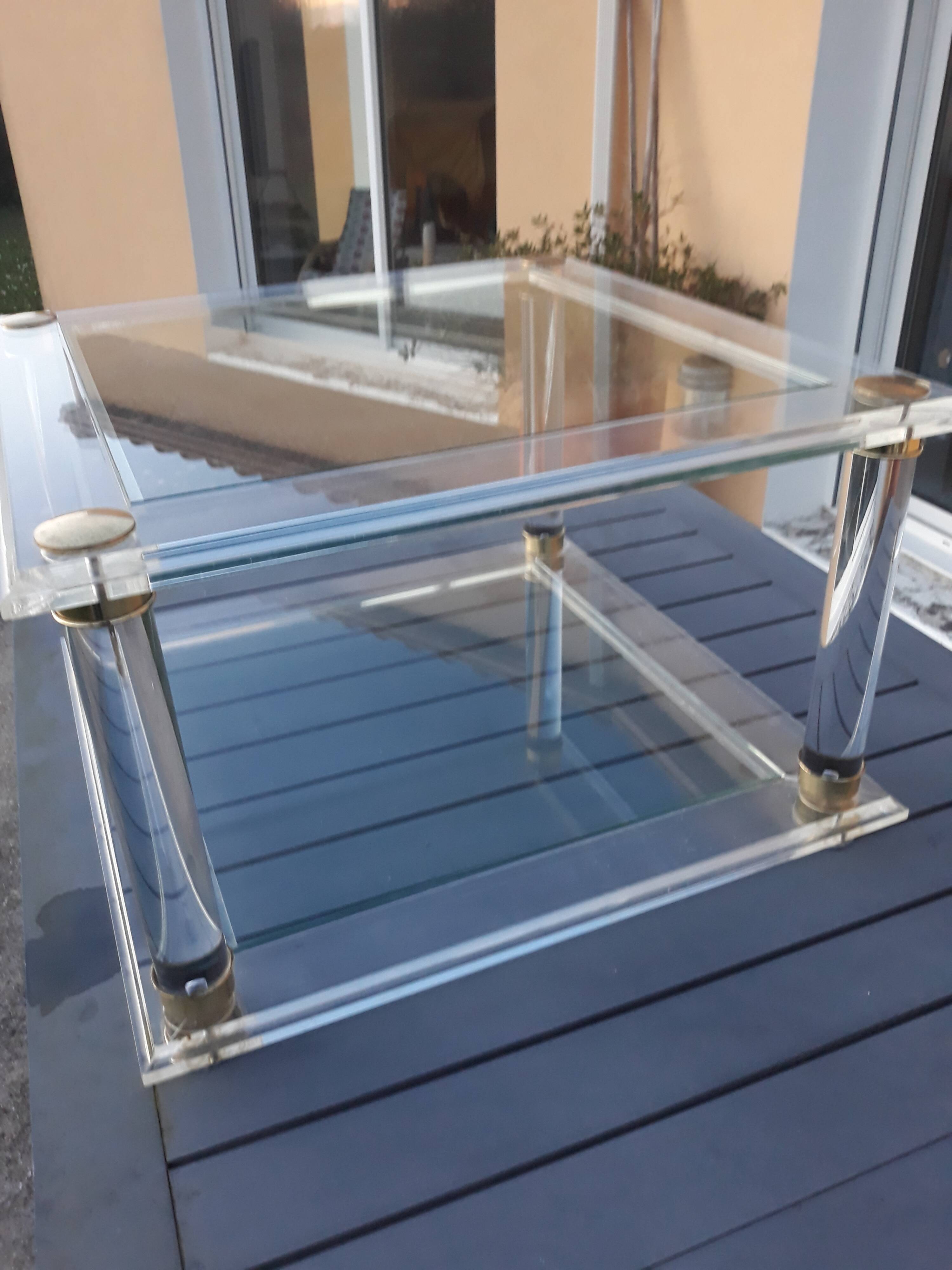Vintage 1970s design glass and plexiglass coffee table.