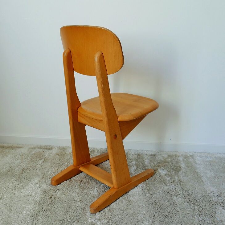 German school chair Casala child