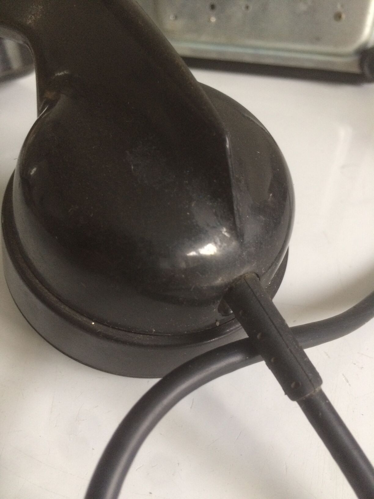 Téléphone PTT en bakélite noir vintage
