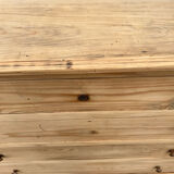 Parisian chest of drawers