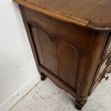 Louis XV commode with three drawers in solid walnut, 18th century