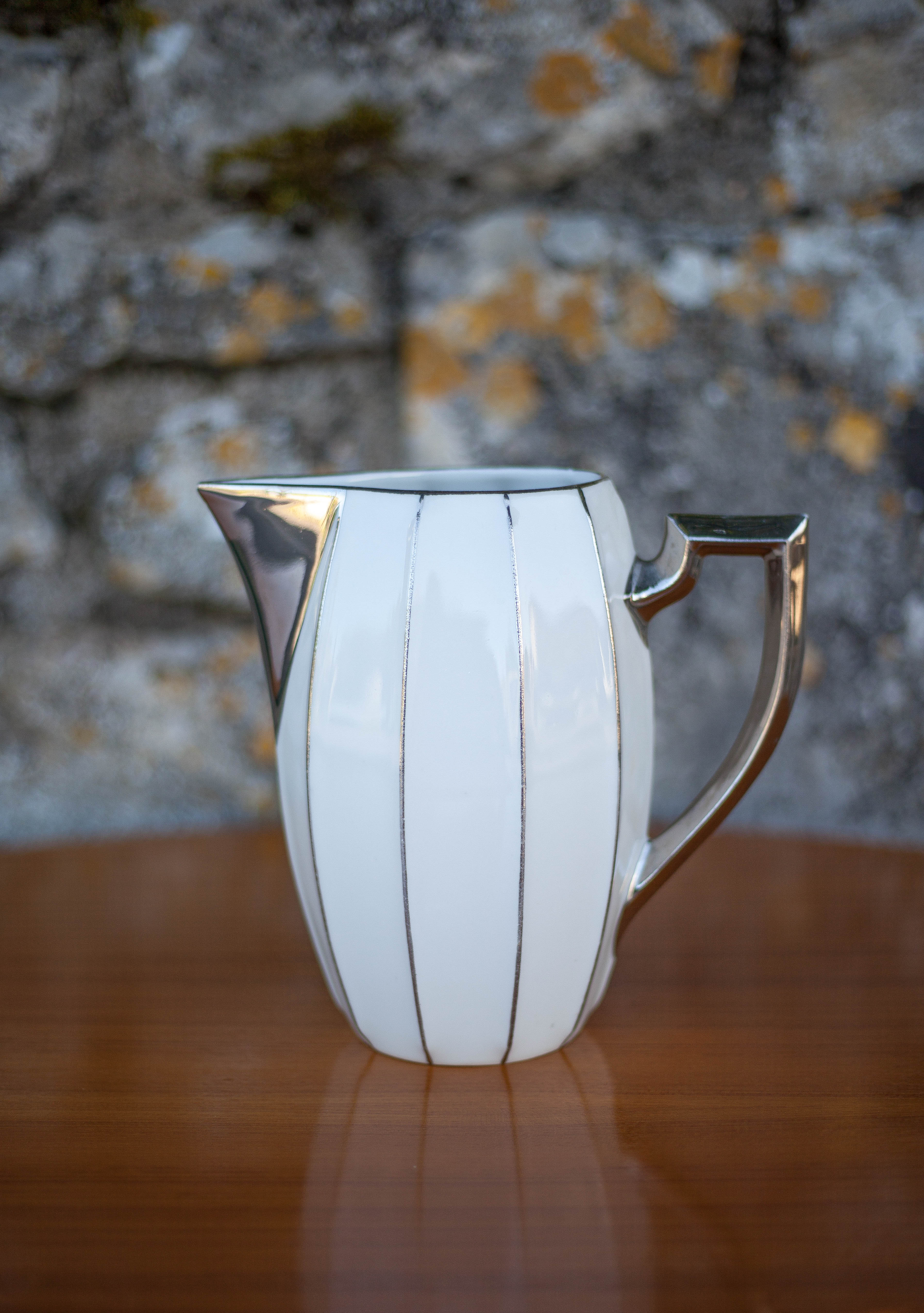 Porcelain pitcher MS France