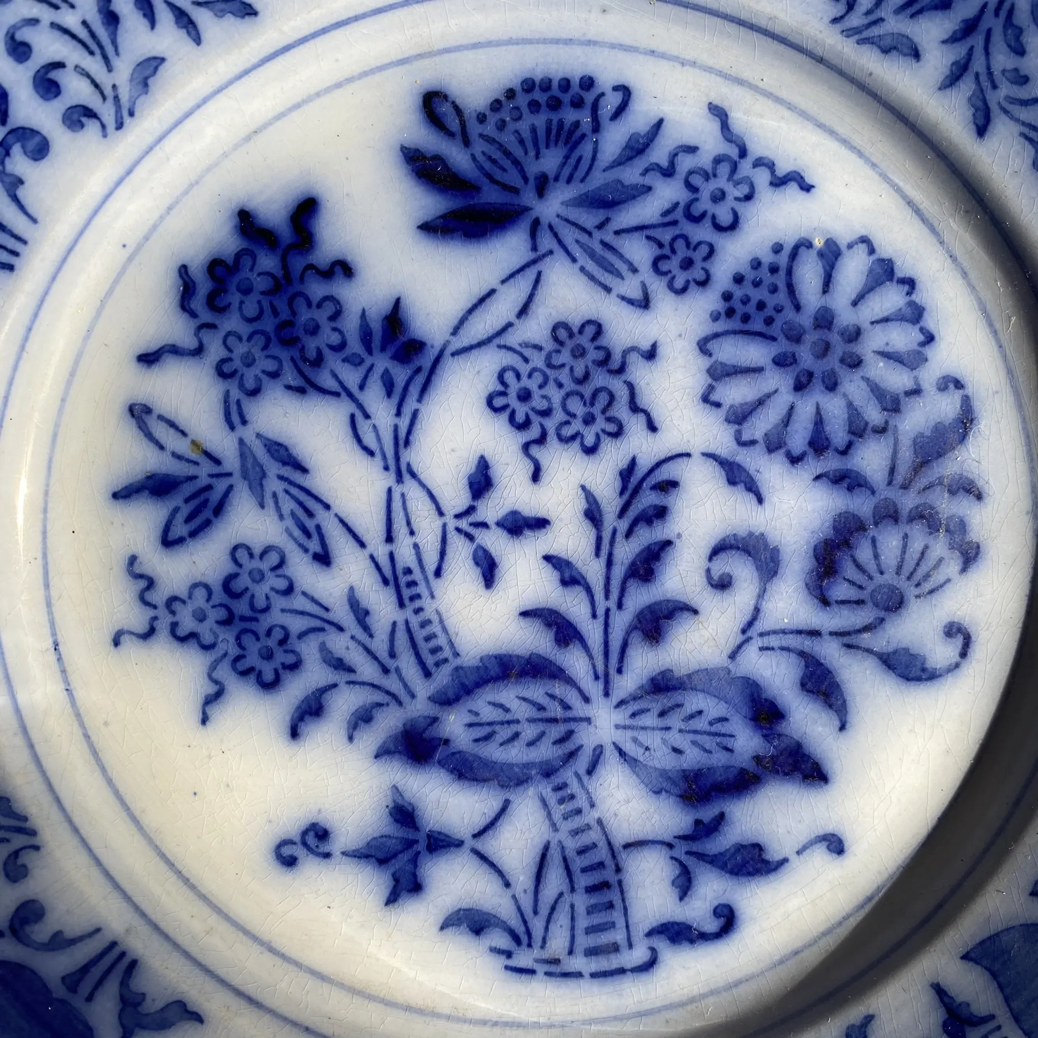 Assiettes Luneville en faïence opaque