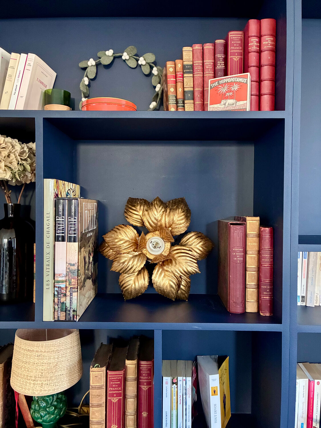 "Masca Italy" petal wall light in gilded metal - 1970.