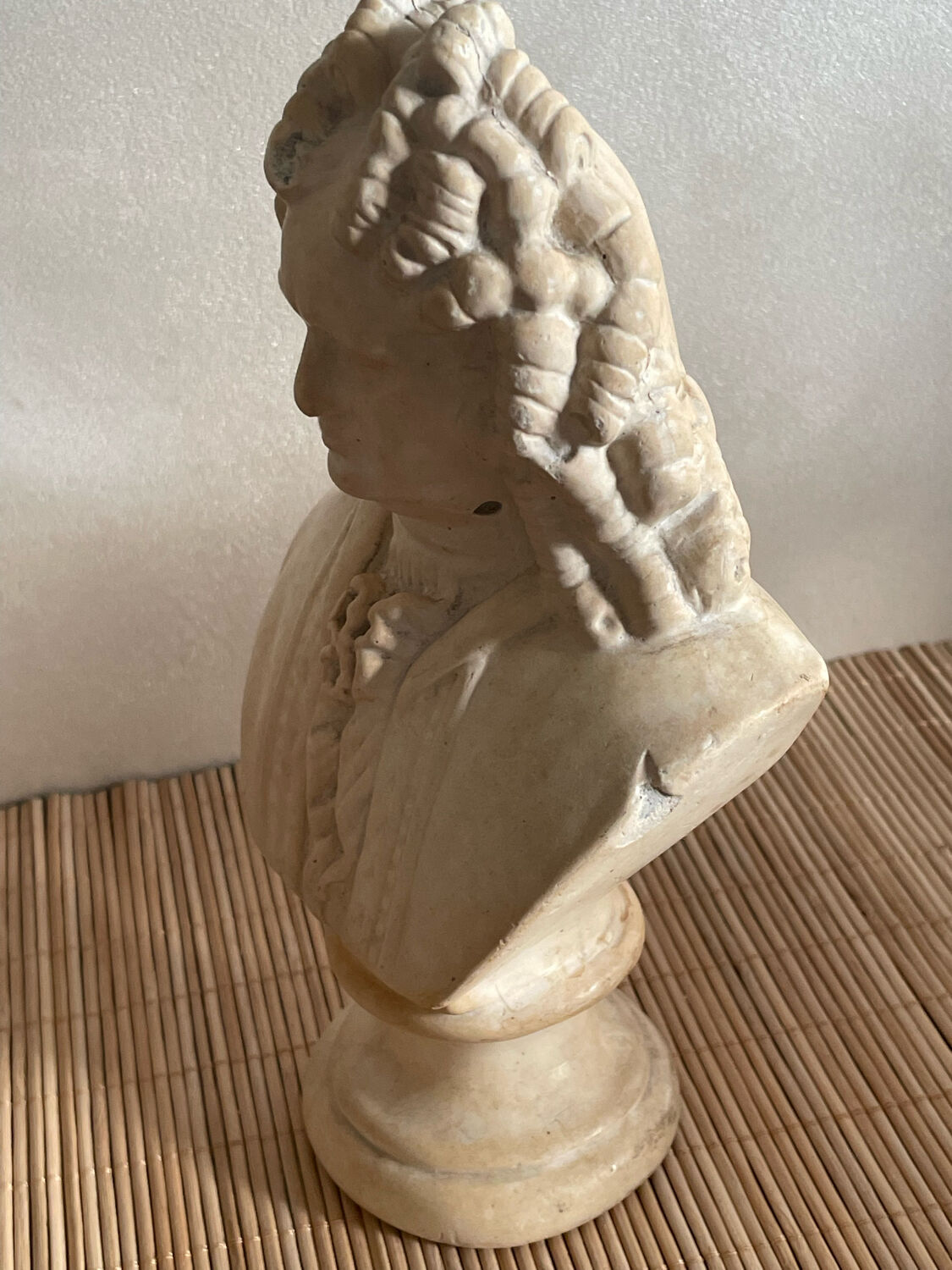 Buste en plâtre Handels