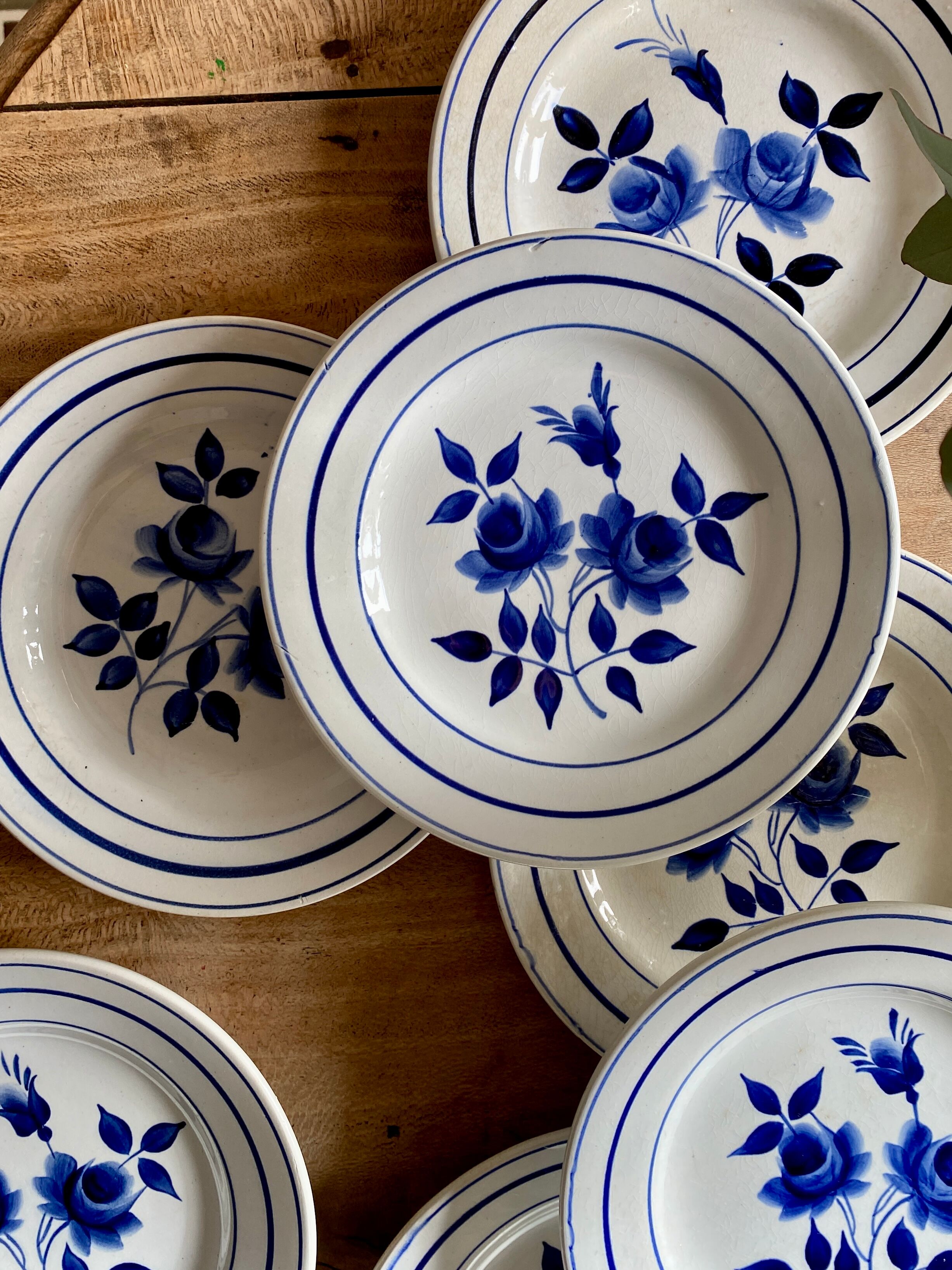 Set of 10 vintage dessert plates Moulin des Loups