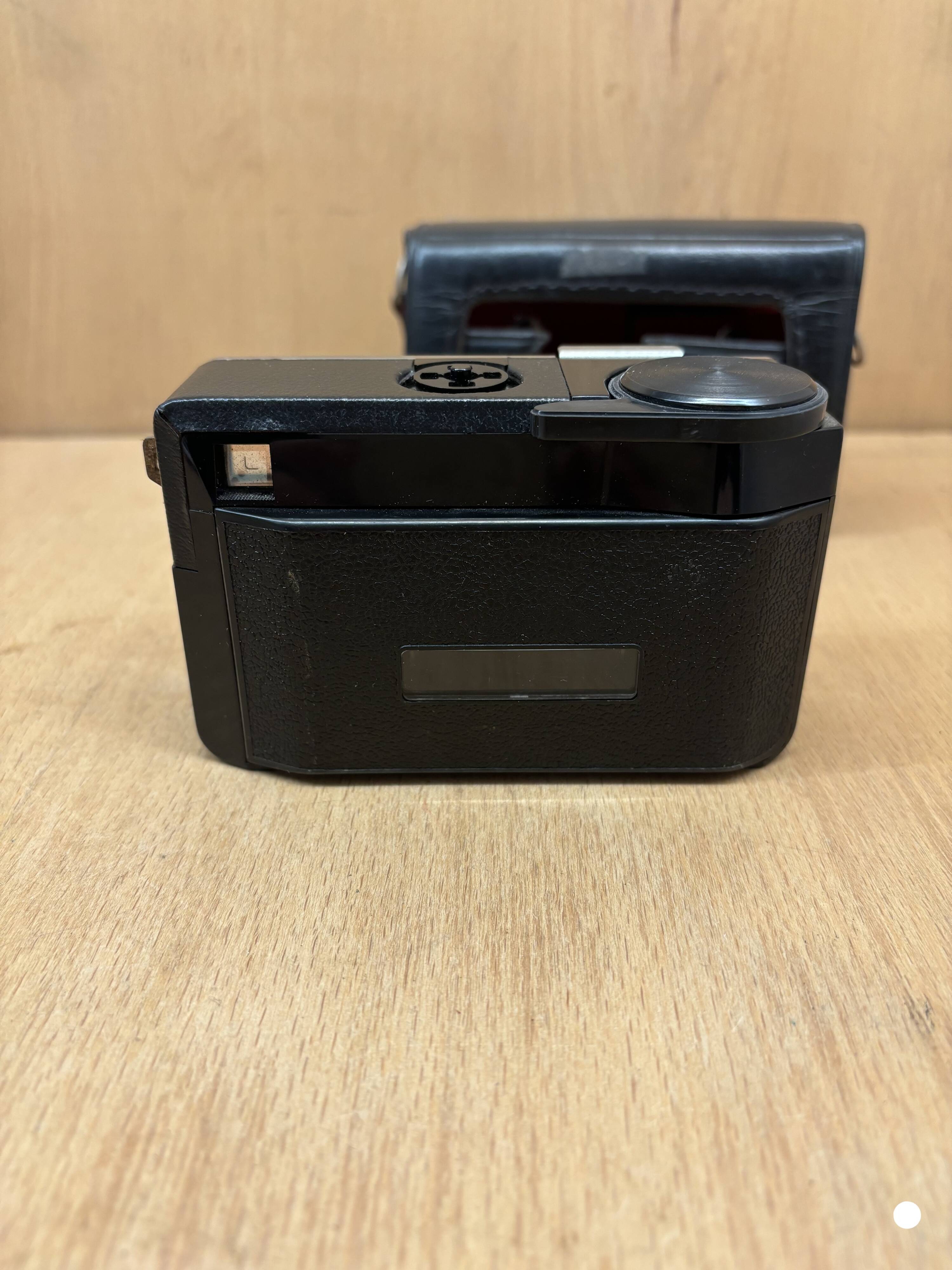 Instamatic 233 camera