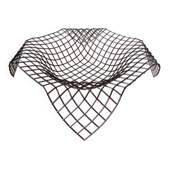 Designer fruit basket in metal wire