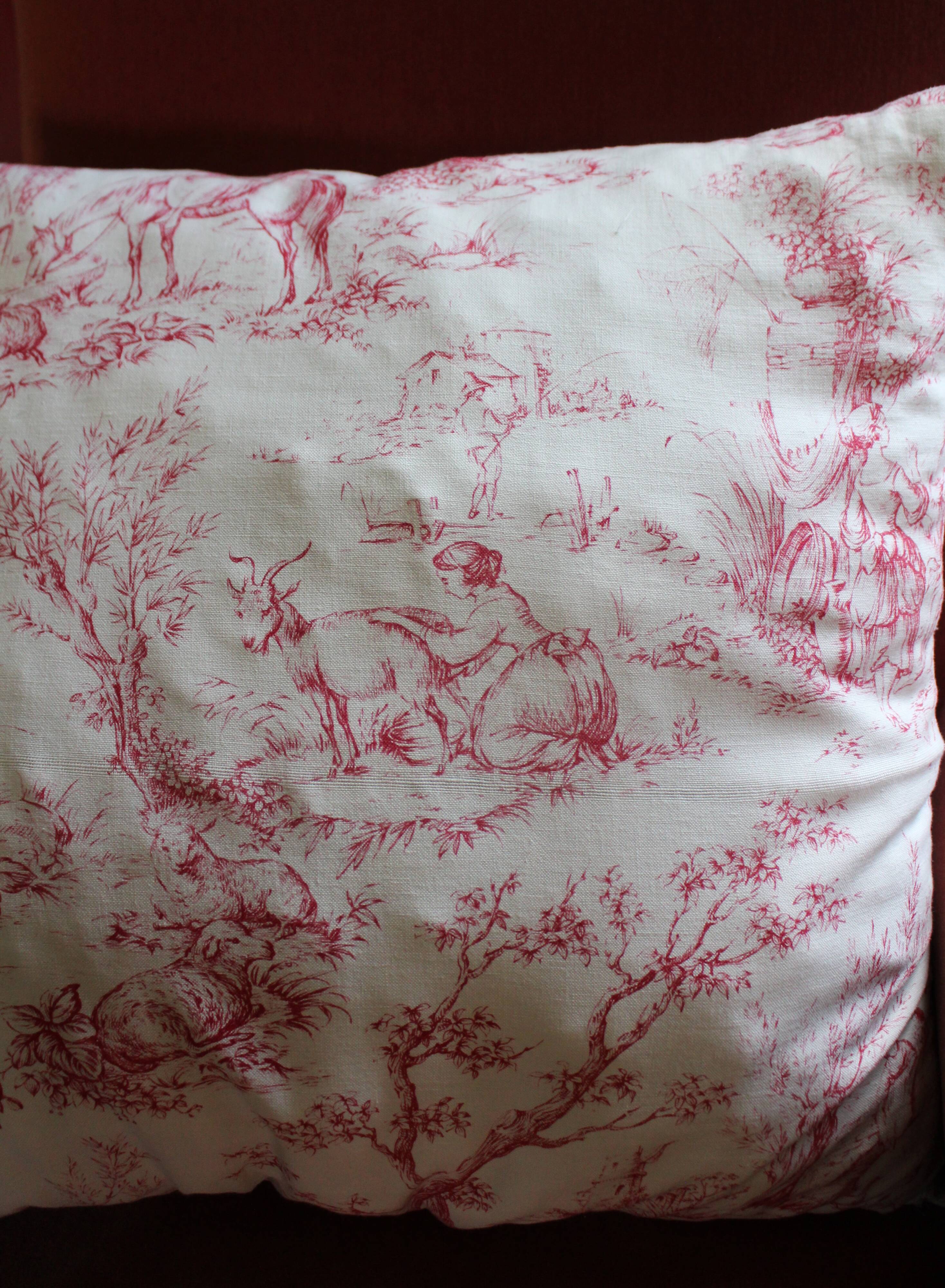 Paire Coussins Toile de Jouy rose ancienne