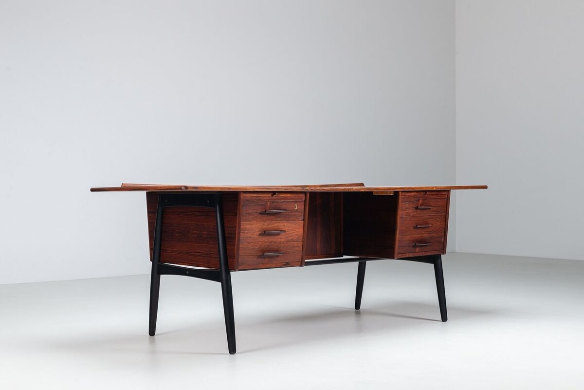 Scandinavian executive desk in rosewood with bar Denmark 1960