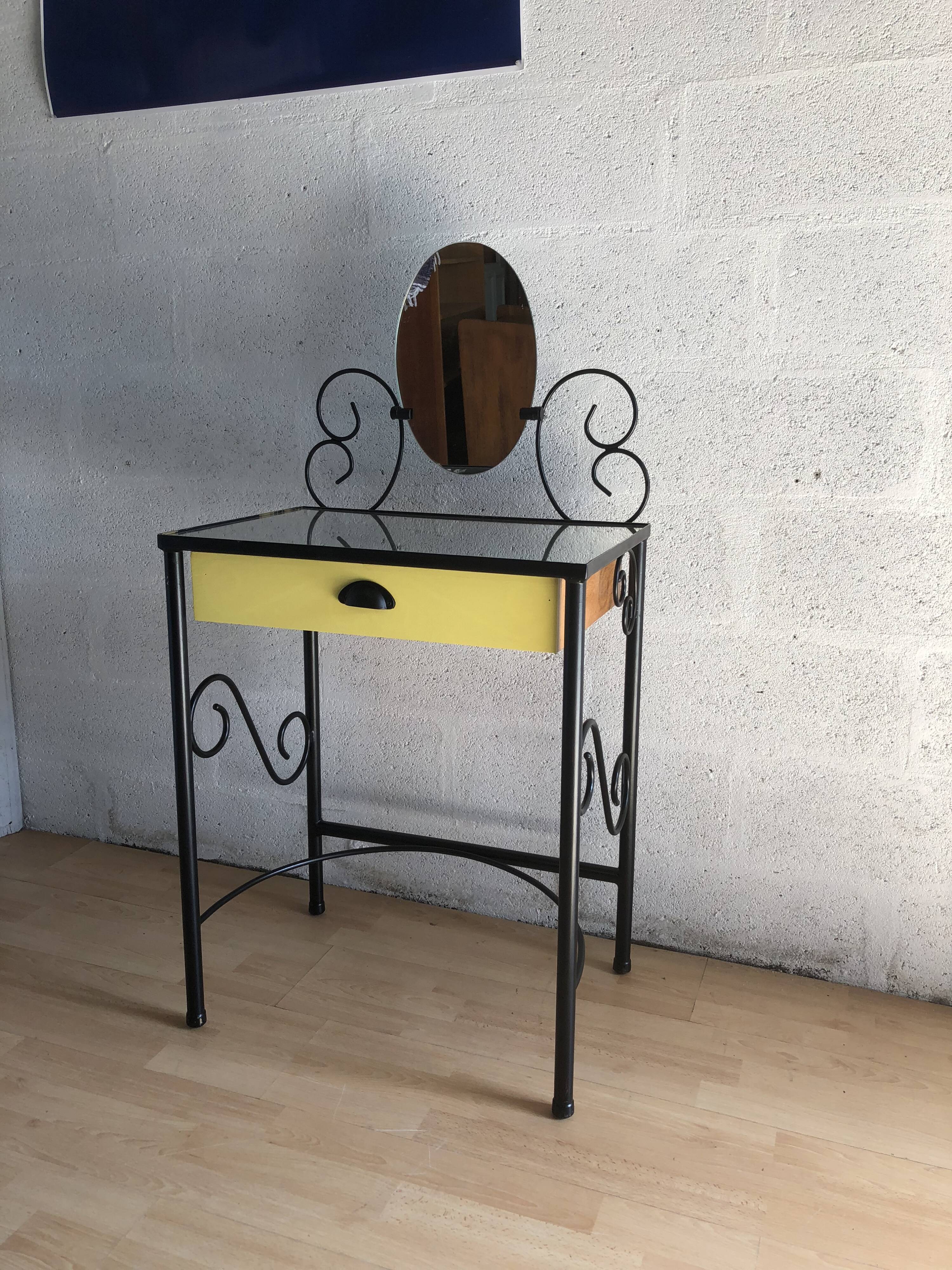 Dressing table vintage