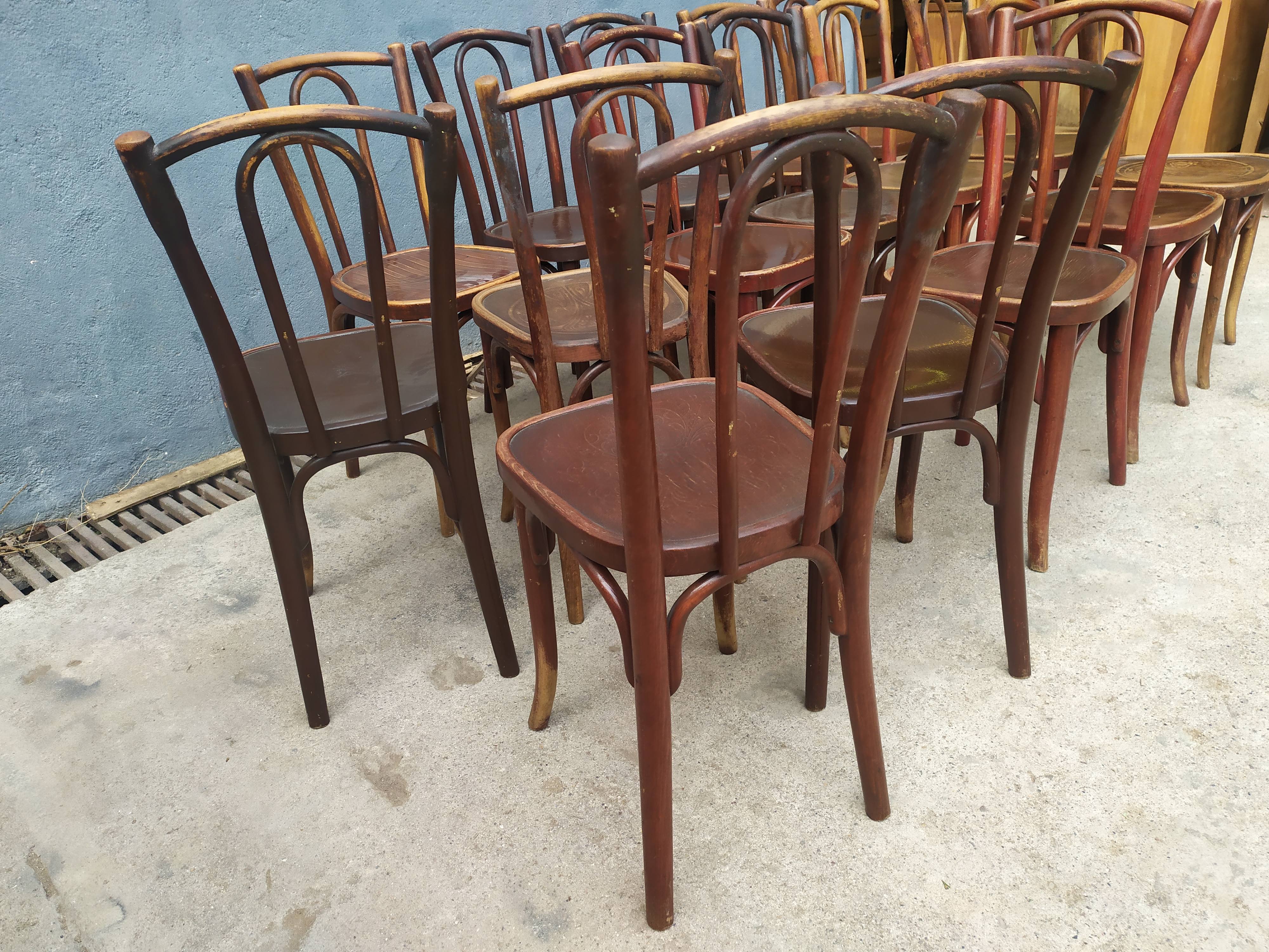 Lot de 16 chaises bistrot