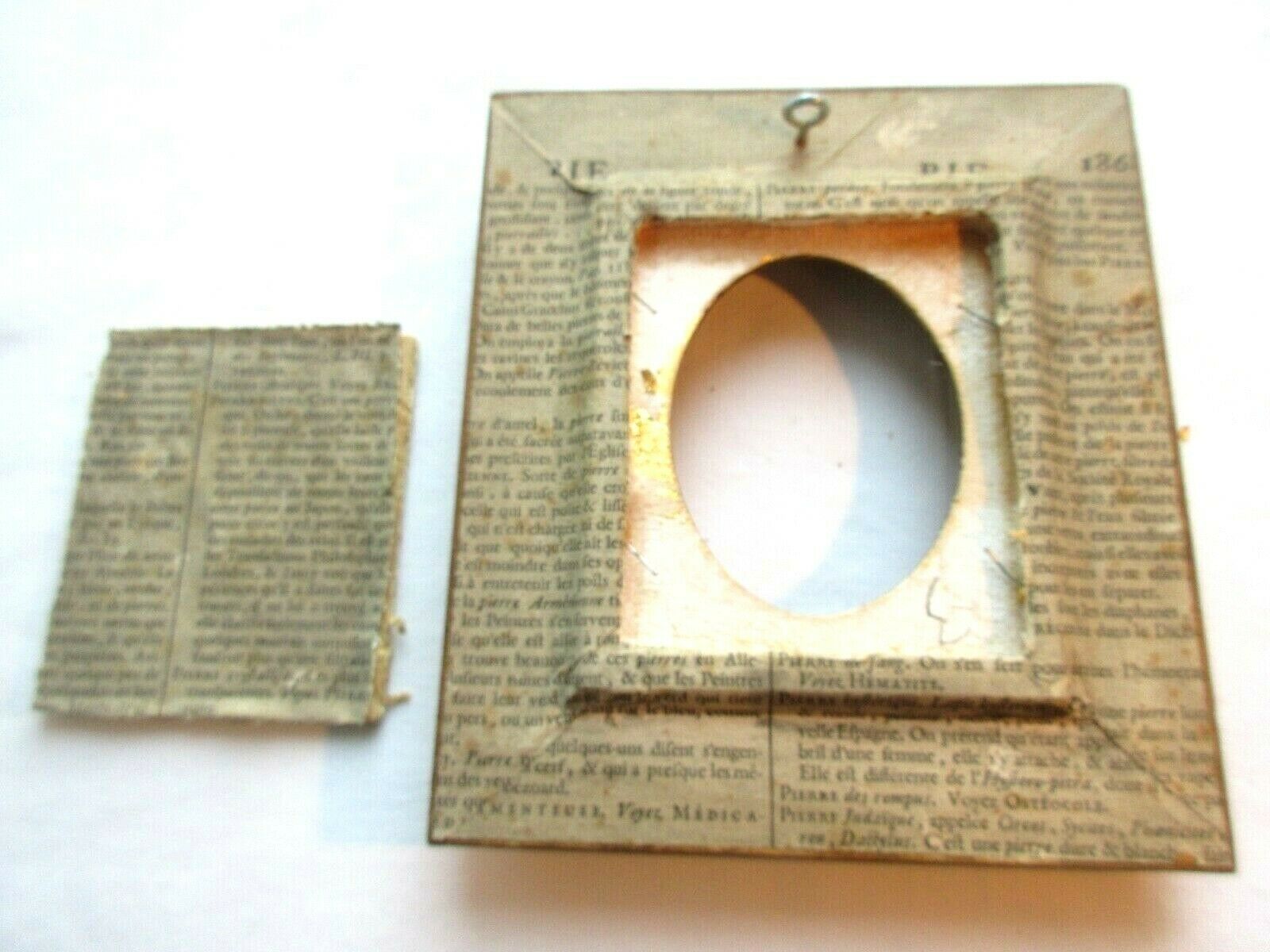 Nice old wall frame, carved wood, gilded with leaf, 17 cm x 15 cm, 4 available