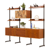 Un meuble mural autoportant italien en teck, des années 1950.