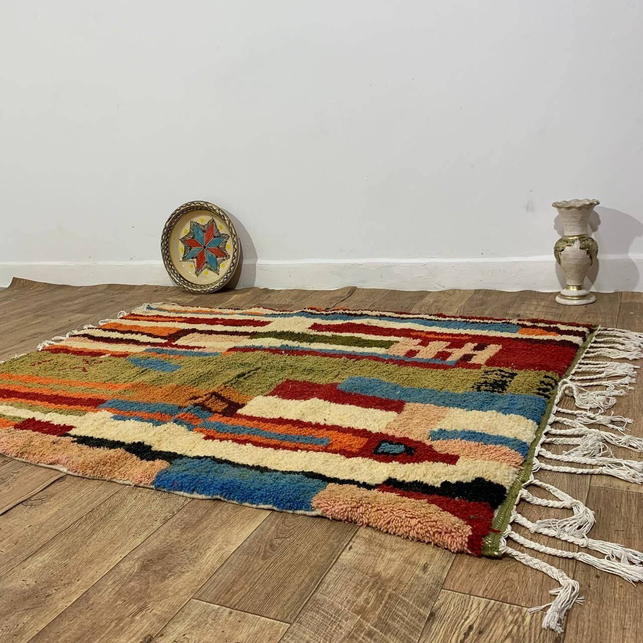 Handmade moroccan berber rug 170 x 120 cm