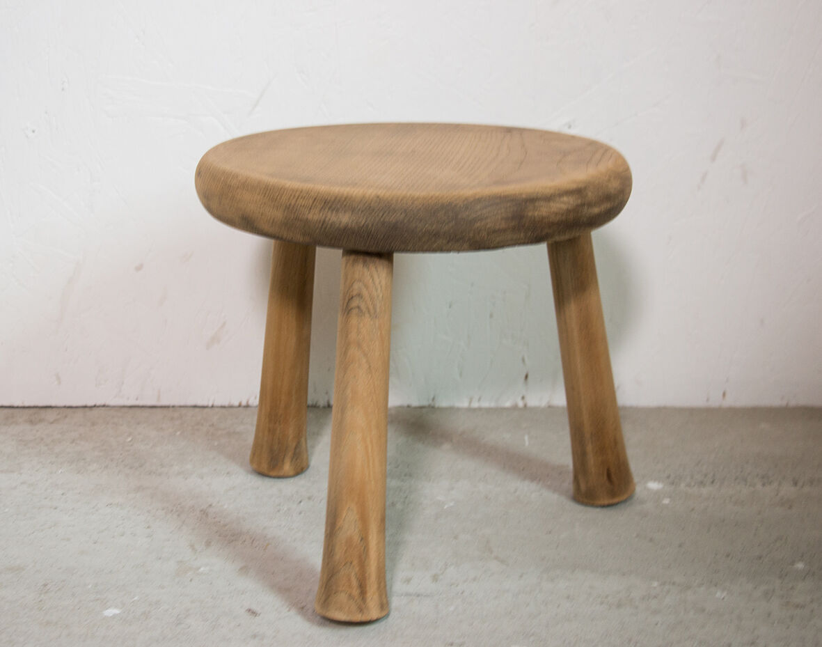 Tripod wooden stool