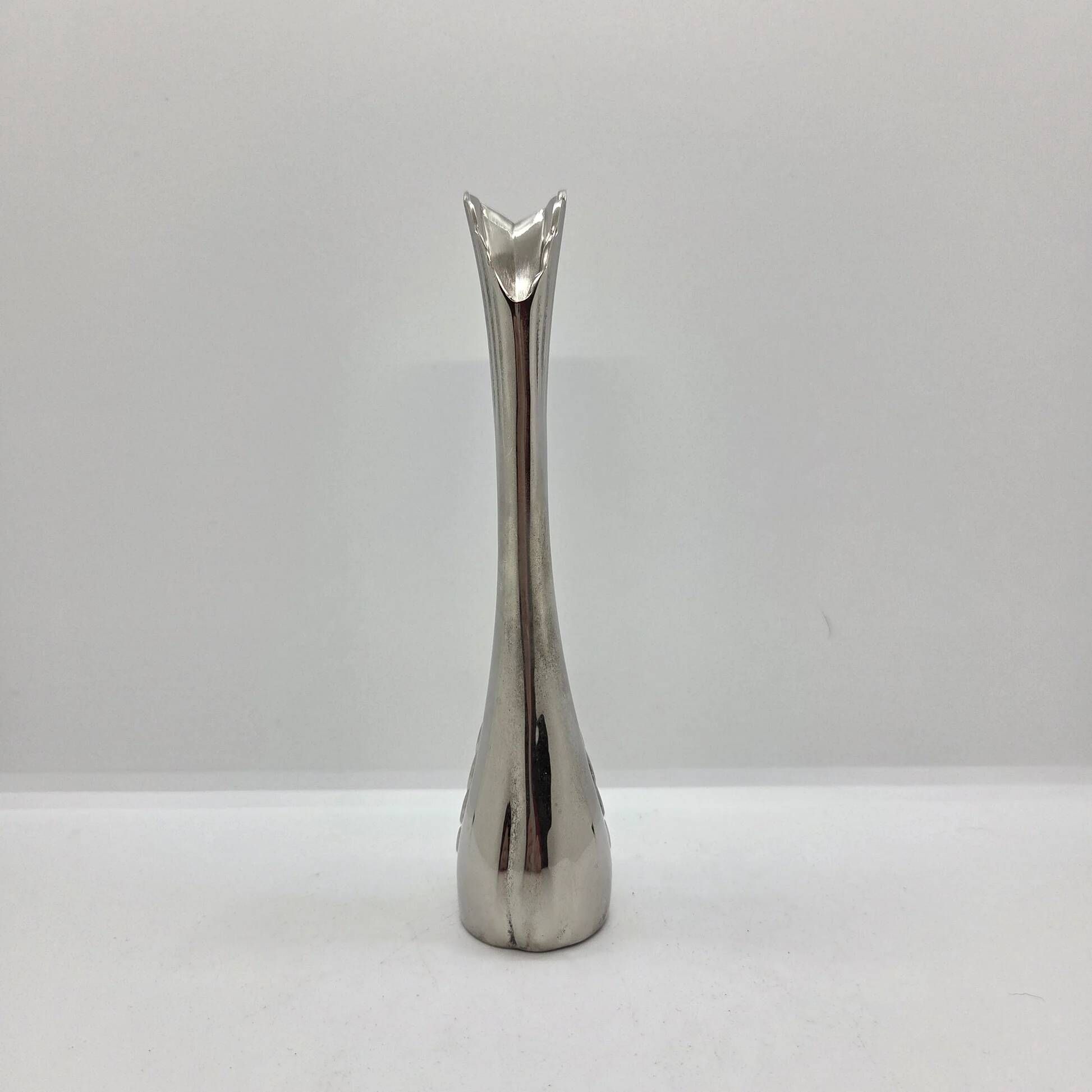 Silver-plated swan soliflore