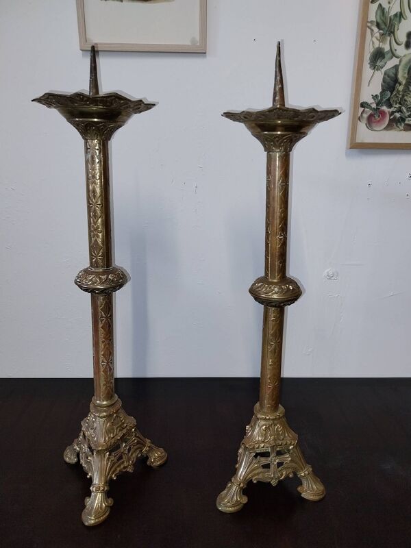 Ancien candélabre en laiton
