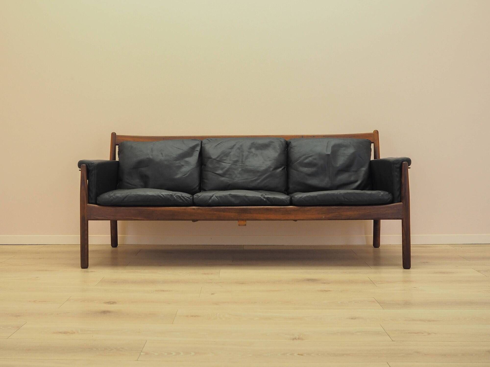 Rosewood sofa Gunnar Myrstrand for Källemo, black leather, 1960s