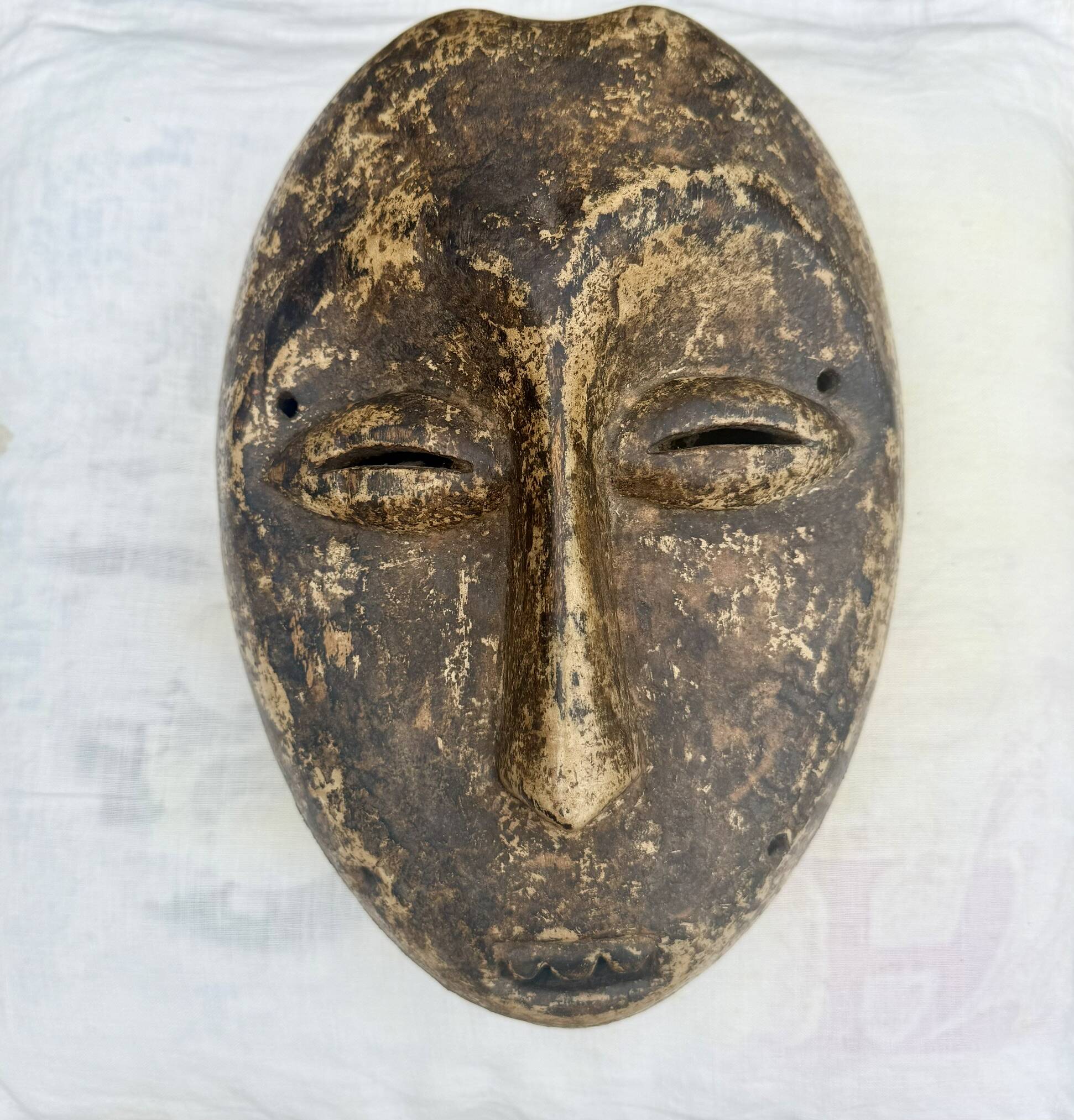 Masque africain Lega