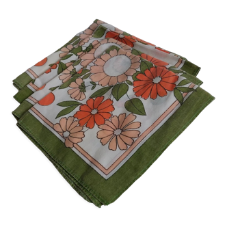 Set of four tabke napkins