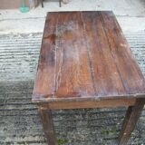 Farm table