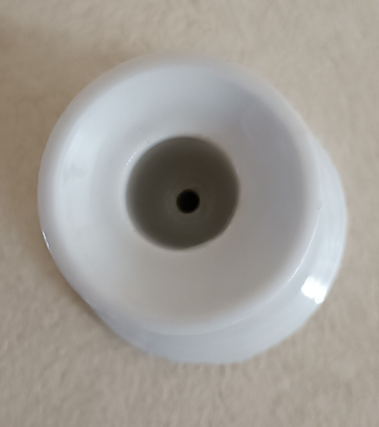 Porcelain candle holder