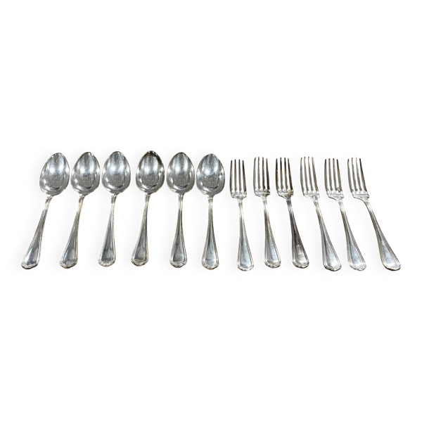 Lot de 12 couverts signé Christofle modèle Spatours en métal argenté