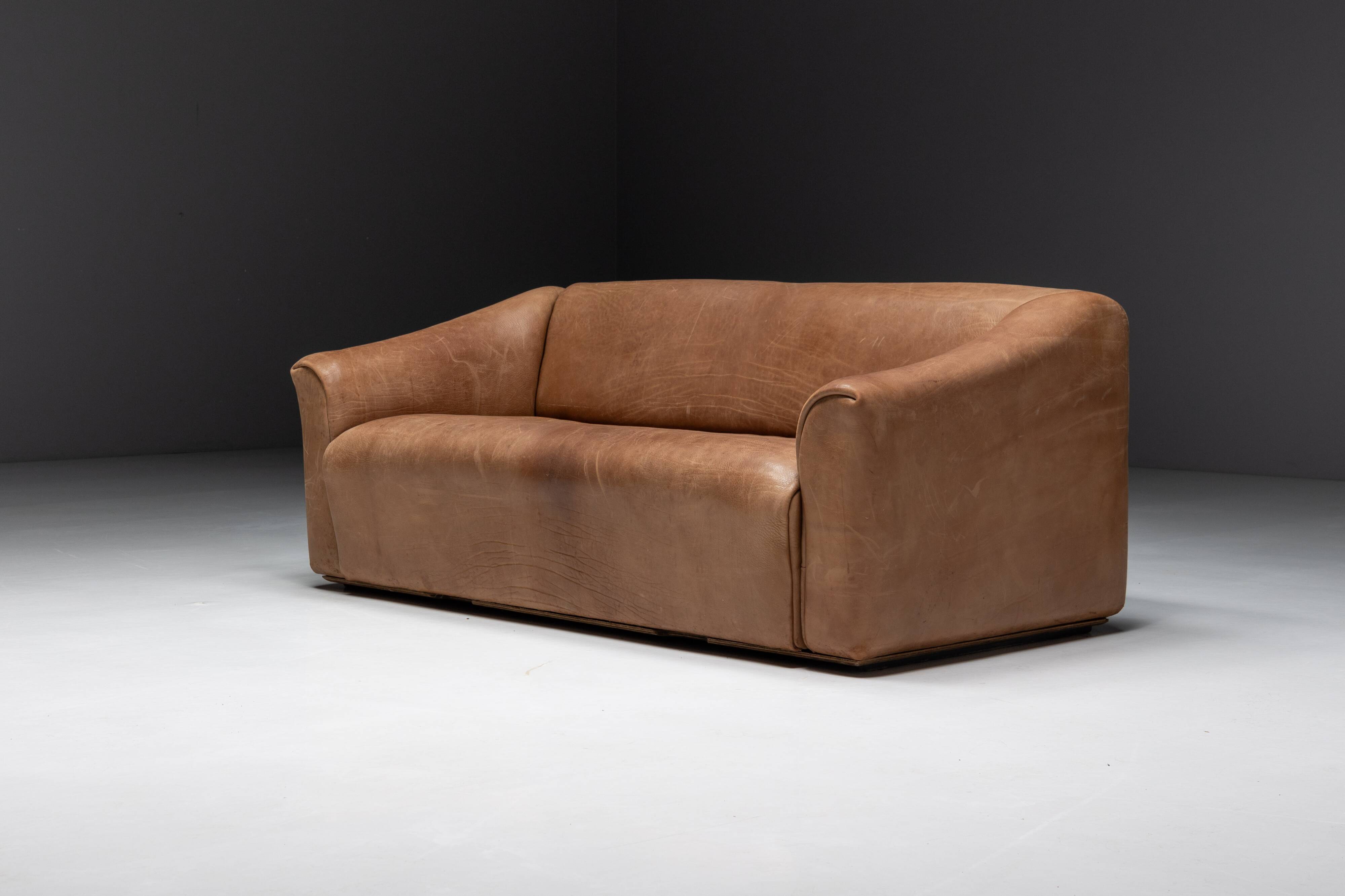 De Sede DS-47 bullhide leather sofa, Switzerland, 1970s