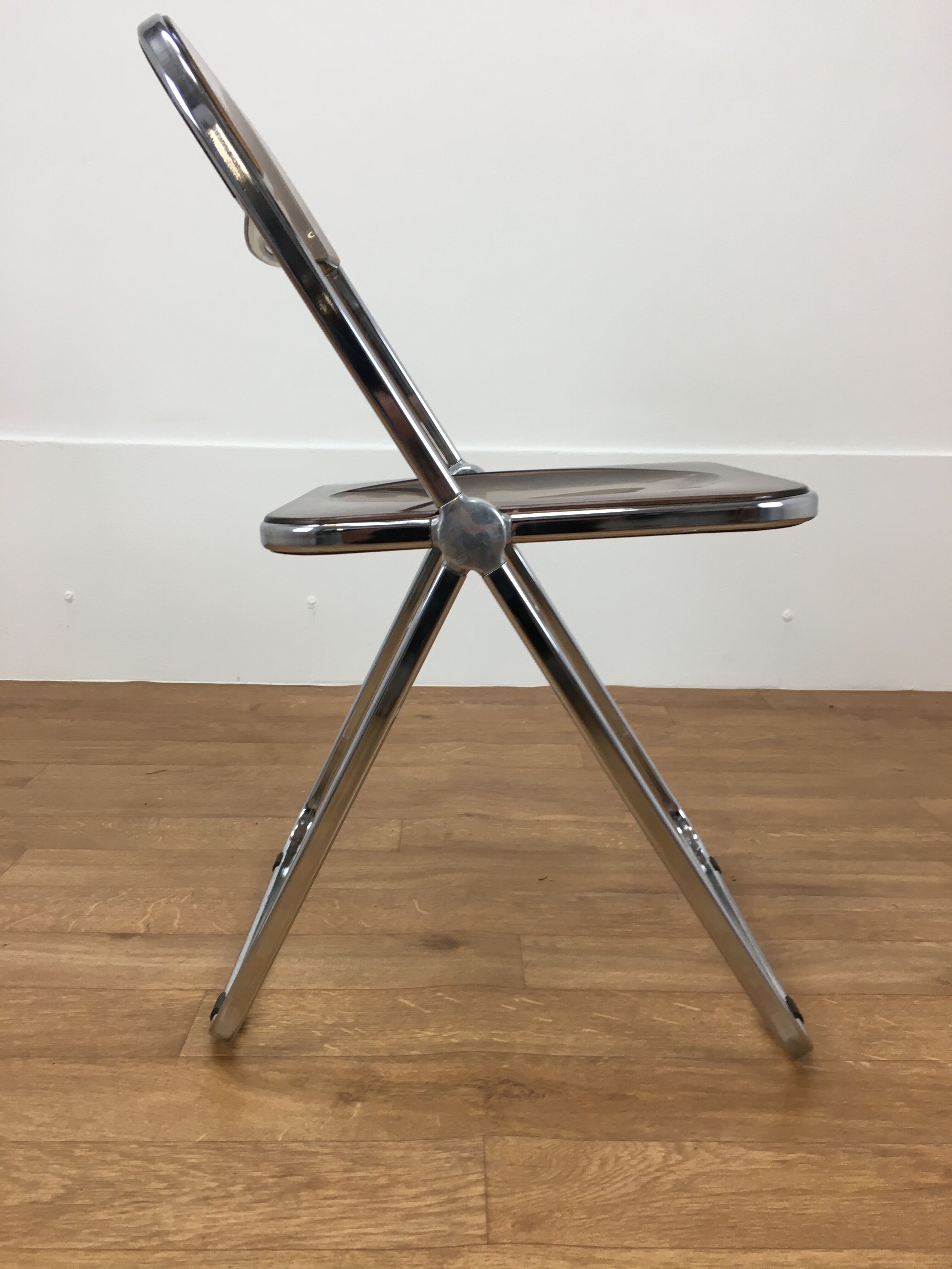 Giancarlo Piretti's Plia Chair for Anonima Castelli