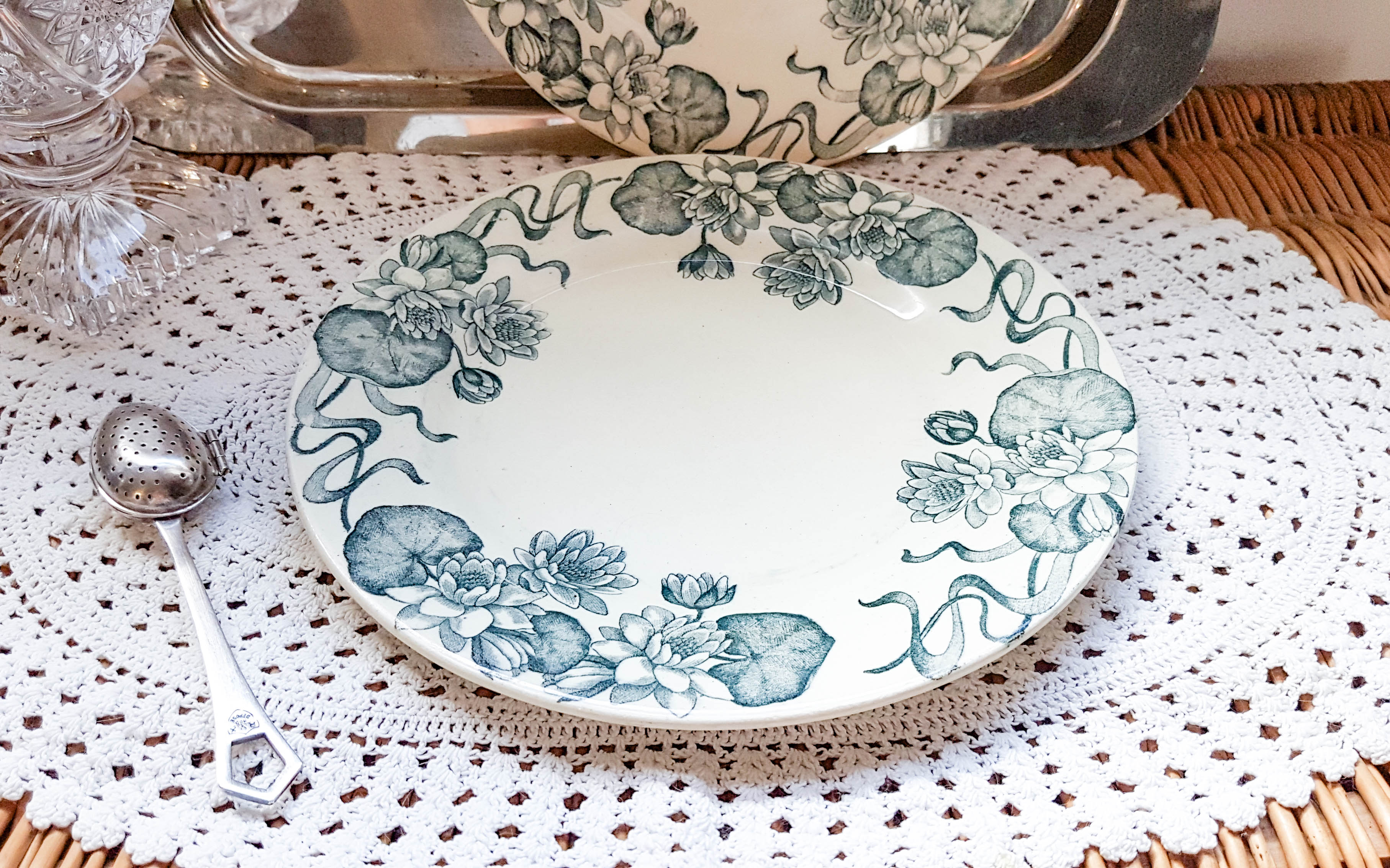 Lot of 2 plates "nenuphar" R&S Salins Terre de Fer