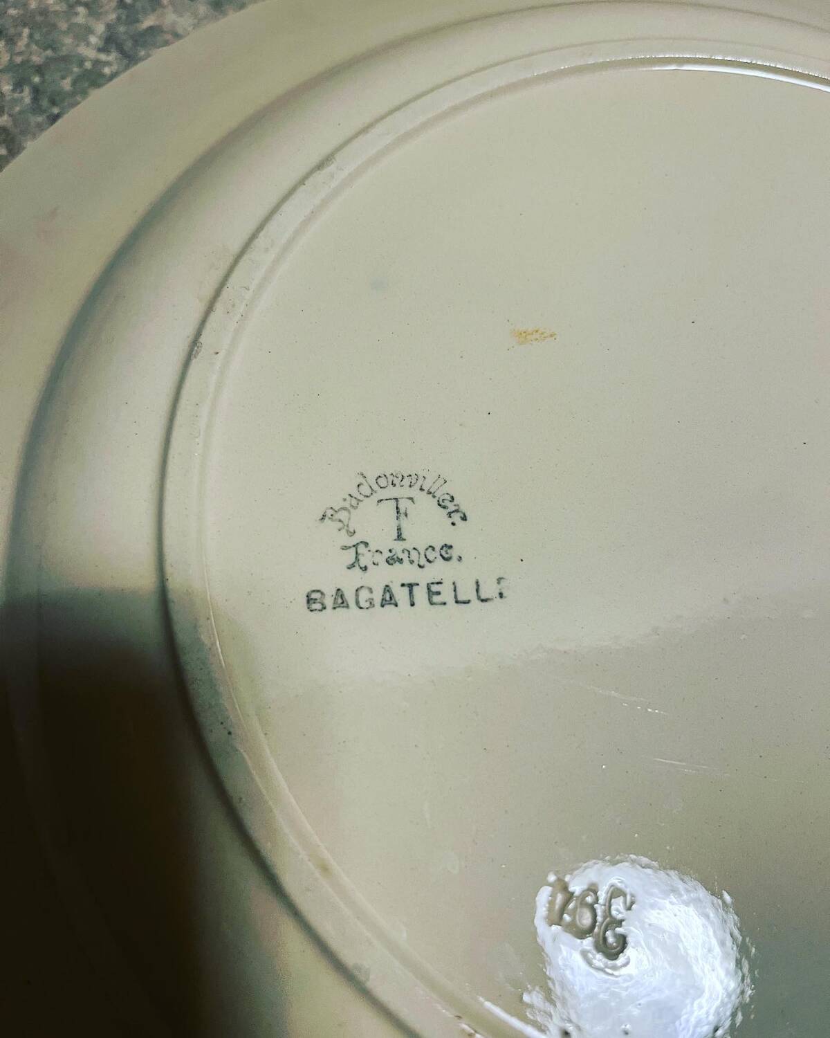 Large Badonwiller serving dish 1940/50