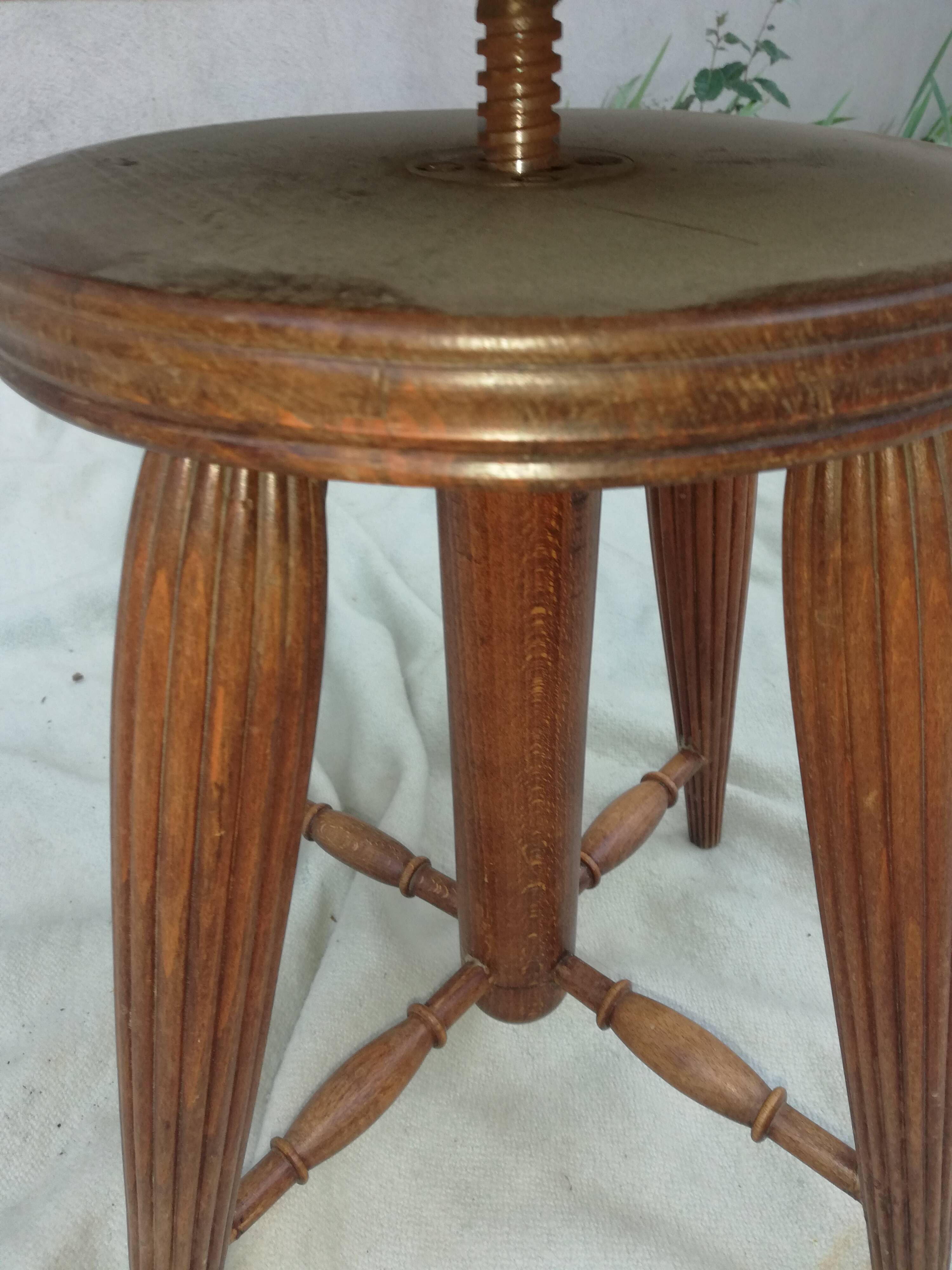 Piano stool
