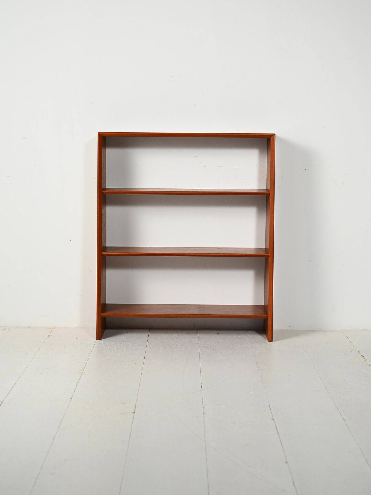 Small Scandinavian teak bookshelf with adjustable shelves